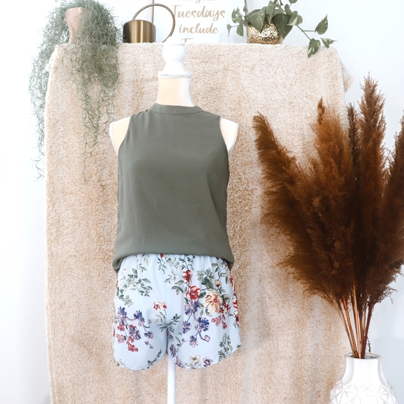 Breezy floral shorts - Picture 2 of 3